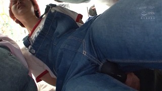 赤髪オーバーオール女子を電車痴漢(深田結梨)_キャプチャ画像_01